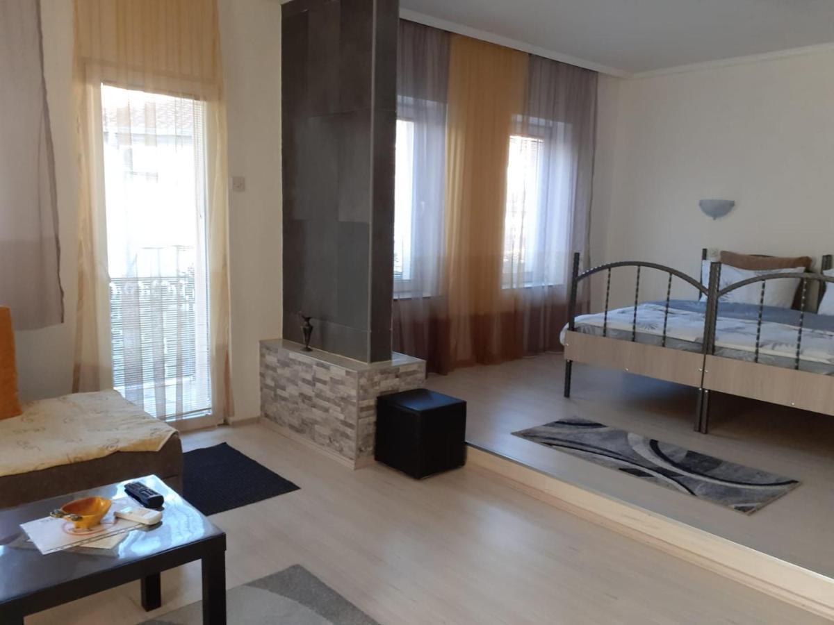 Alex Apartments Kruševo Exteriör bild