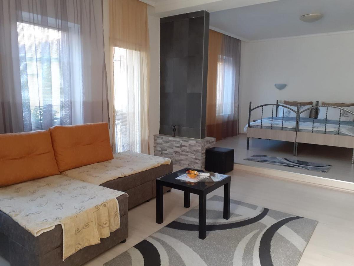 Alex Apartments Kruševo Exteriör bild