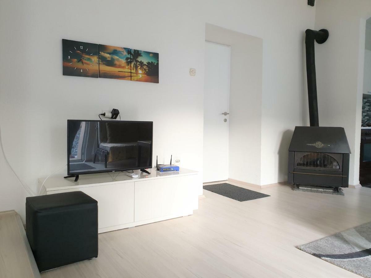 Alex Apartments Kruševo Exteriör bild